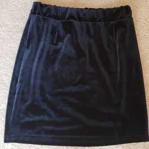 Black fitting Velvet Skirt in size M